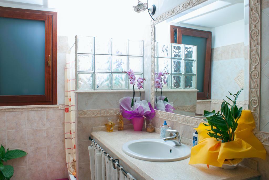 Il Vecchioliveto Di Ornella Bed & Breakfast Marrùbiu Cameră foto